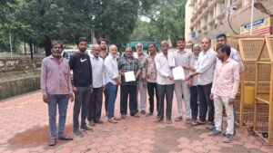 *विकास कार्यों की अनदेखी से परेशान ग्रामीण, कलेक्टर से जांच और निर्माण कार्य कराने की मांग!*