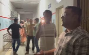 *पोलखोल: पटवारी संघ अध्यक्ष राहुल पटैल की भूमिका पर उठे गंभीर सवाल! दो मीडियाकर्मियों को ₹2-₹2 हजार देने की बात खुद स्वीकारने का दावा, आखिर किस बात के लिए दिए रुपये?*